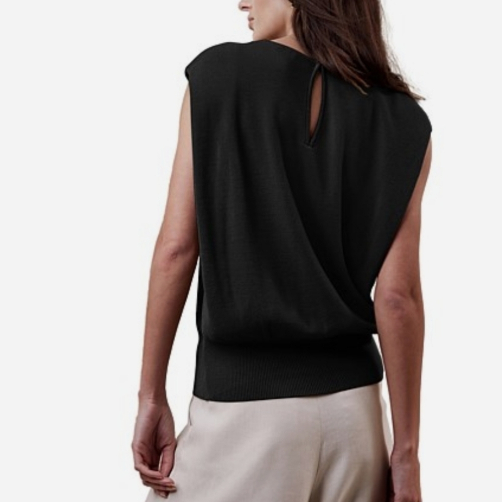 BANANA REPUBLIC Elsa Drape Back Top, size S - Picture 9 of 9